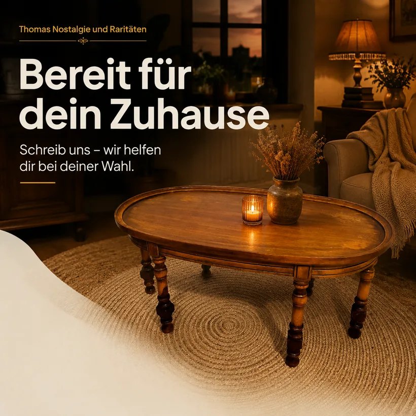 Slideorado-Instagram-Slide, Headline 'Bereit für dein Zuhause' - restaurierter Vintage-Couchtisch im abendlichen Wohnzimmer